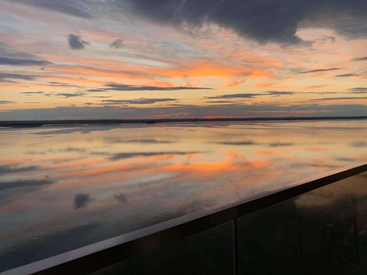 Apartment Sunset Lake View مامايا المظهر الخارجي الصورة